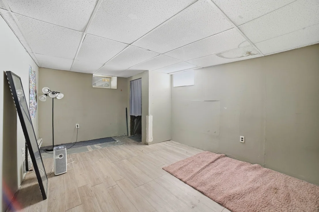Photo of 36 Putnam Ave