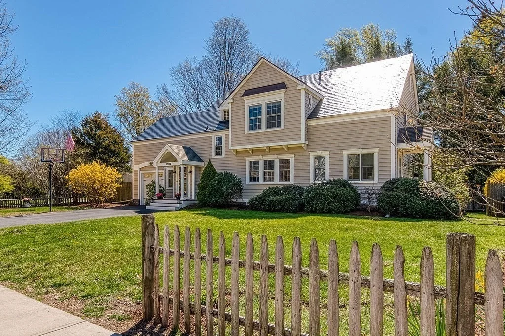 Photo of 180 Walnut St