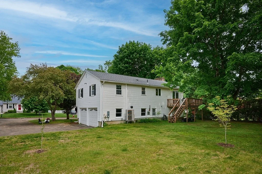 Photo of 10 Robin Rd