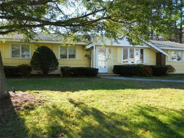 Photo of 9 Cresthaven Dr