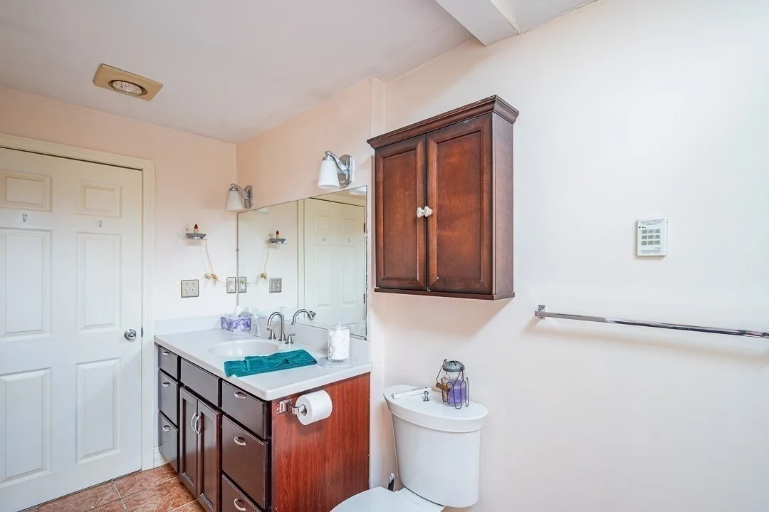 Photo of 558 Spring St