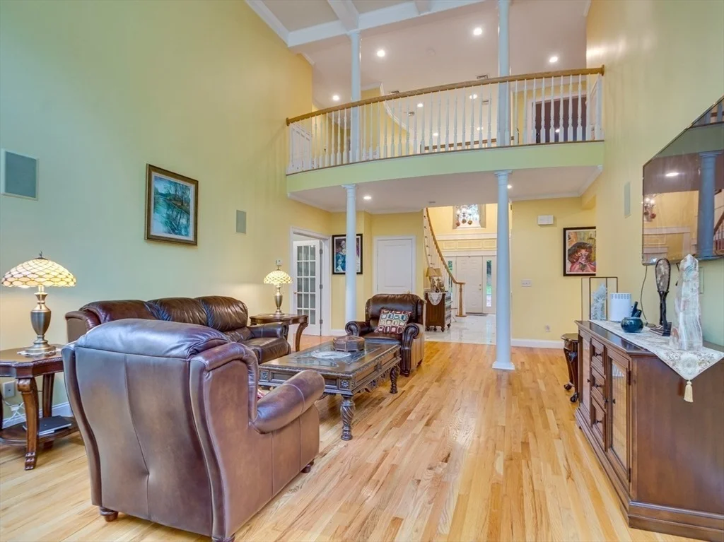 Photo of 14 Nassau Drive