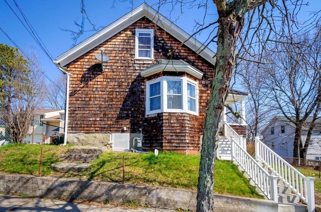 Photo of 546 Snell St