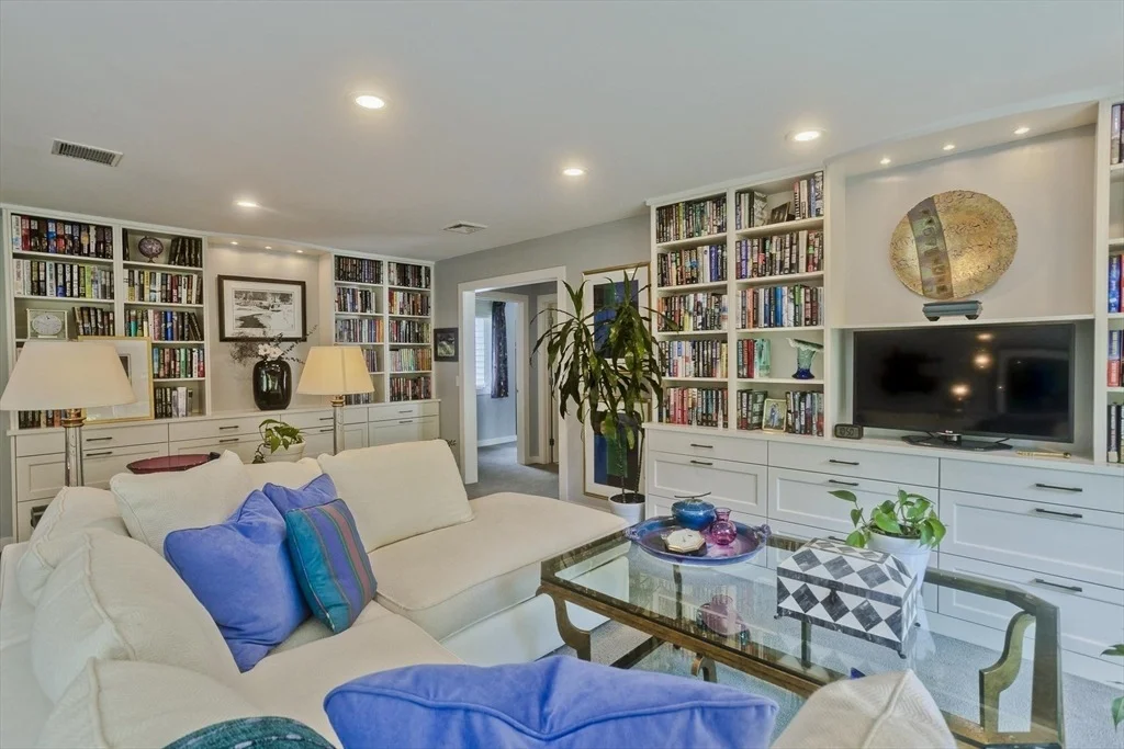 Photo of 183 Loomis Rdg
