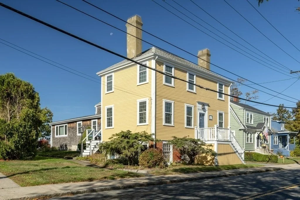 Photo of 164 Main St