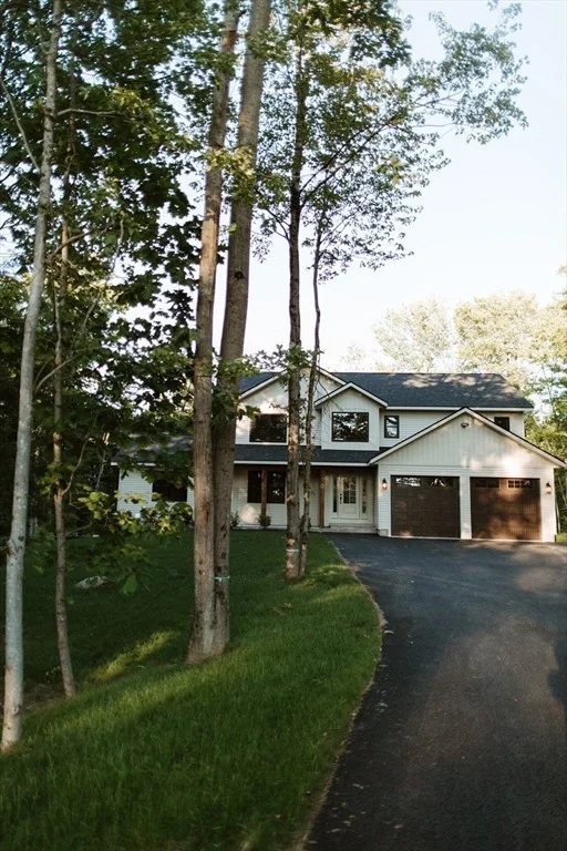 Photo of 160 Willard Rd