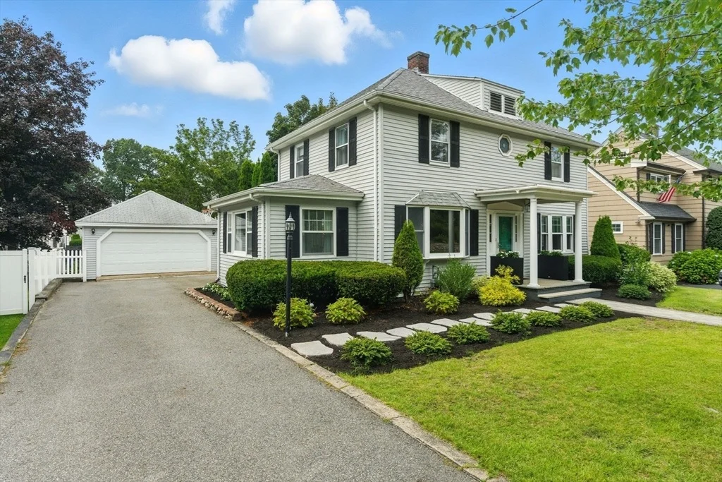 Photo of 9 Rustic Rd