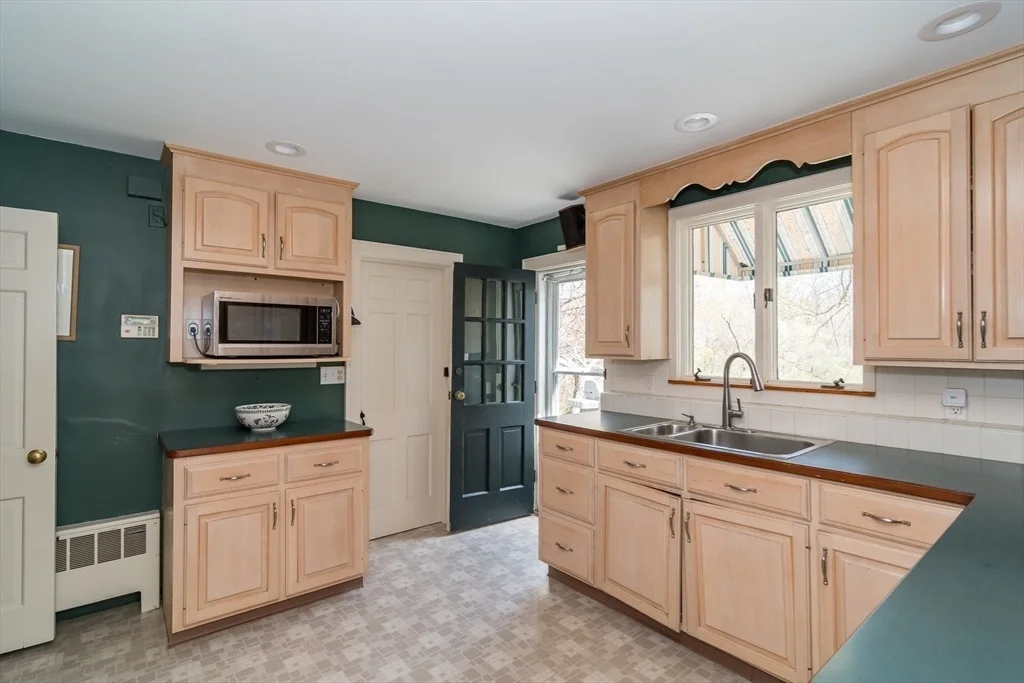 Photo of 431 Clapboardtree Street