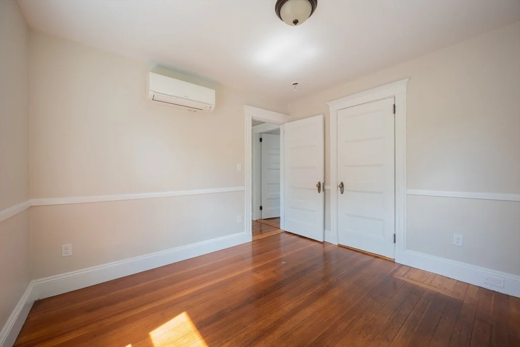 Photo of 112 Dyer Ave