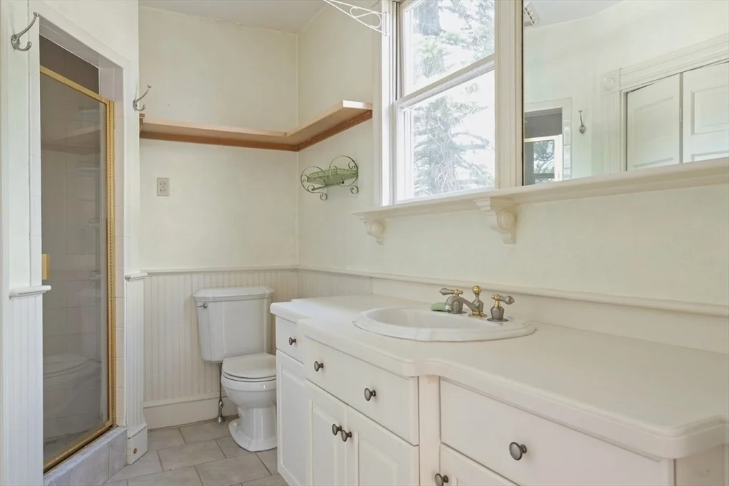 Photo of 20 Riverview Ave
