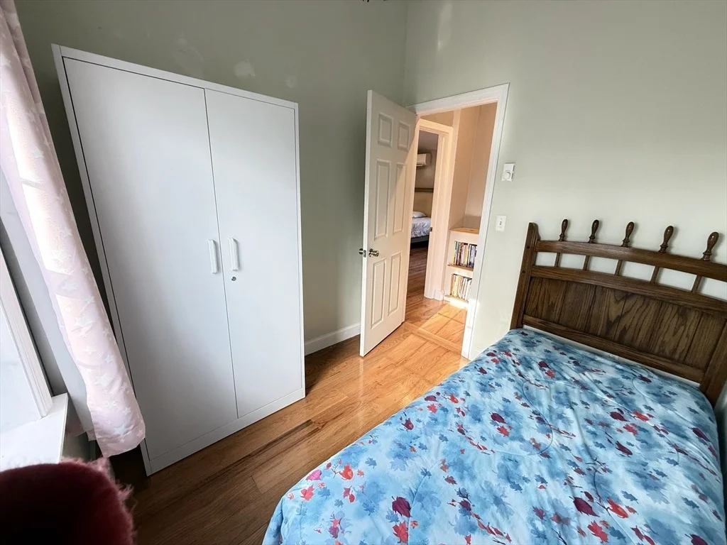Photo of 7 Central St