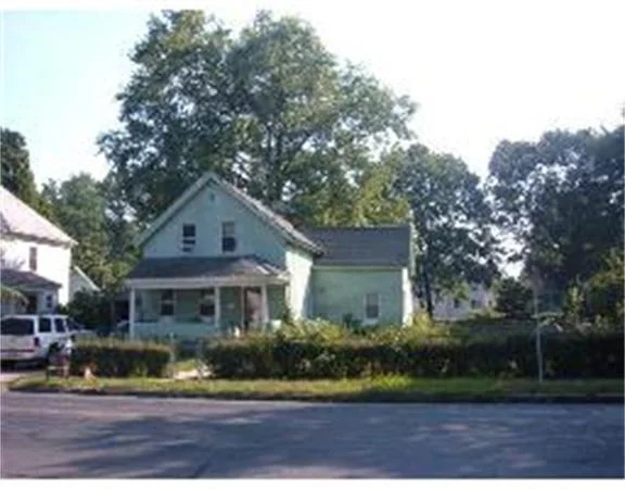 Photo of 192 Allen St
