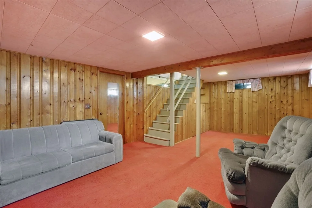 Photo of 300 Circle Dr