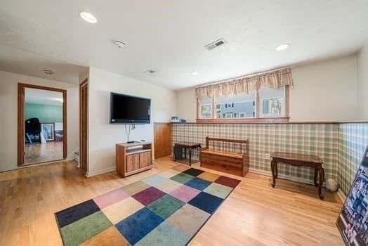 Photo of 54 Longview Terrace