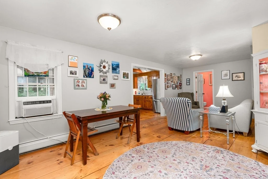 Photo of 7 Barnside Ln