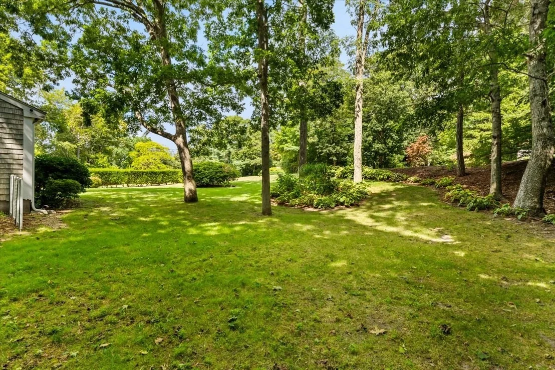 Photo of 8 Clay Pond Rd