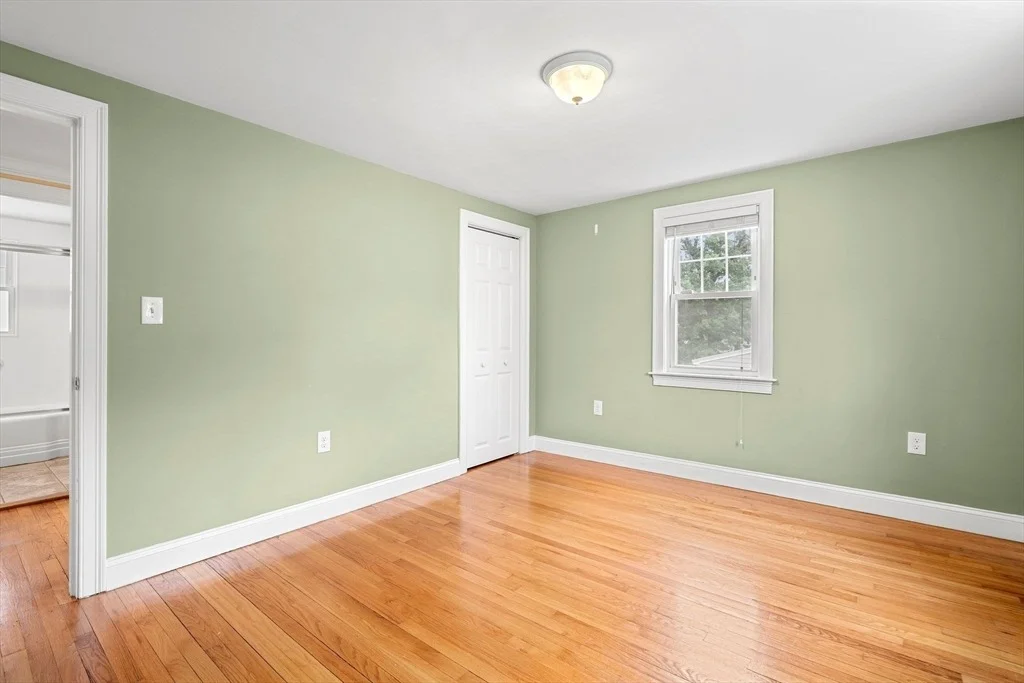 Photo of 19 Cunningham Cir