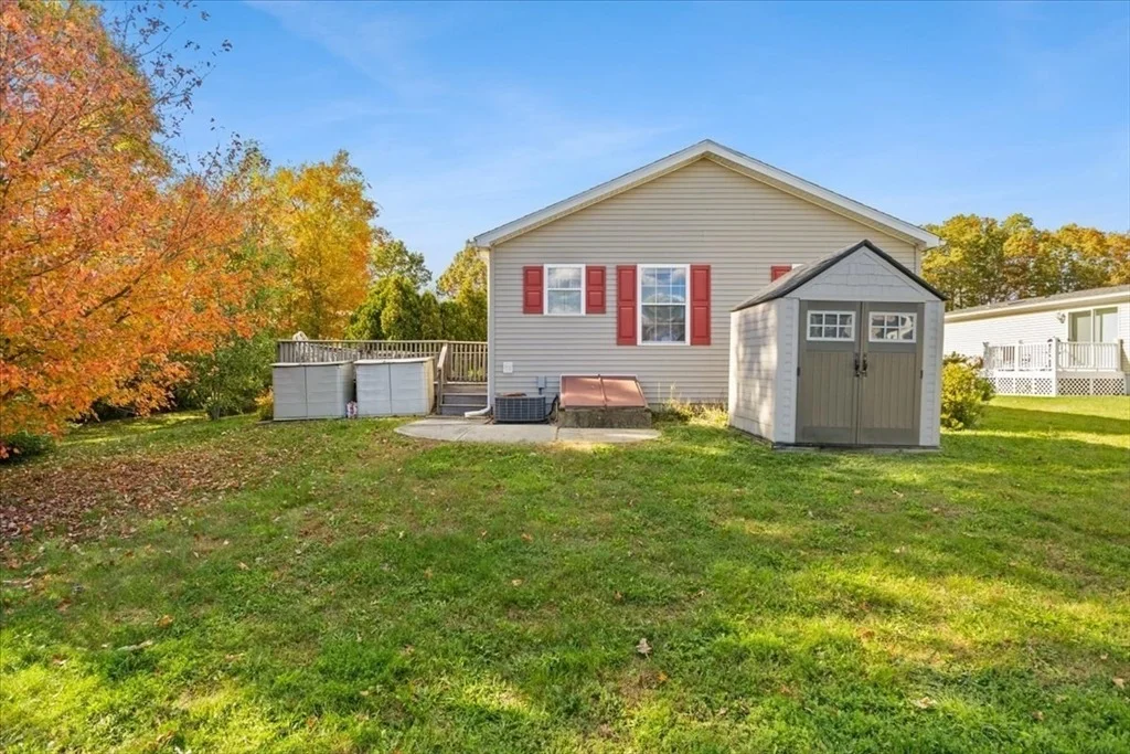 Photo of 84 Lark Ln