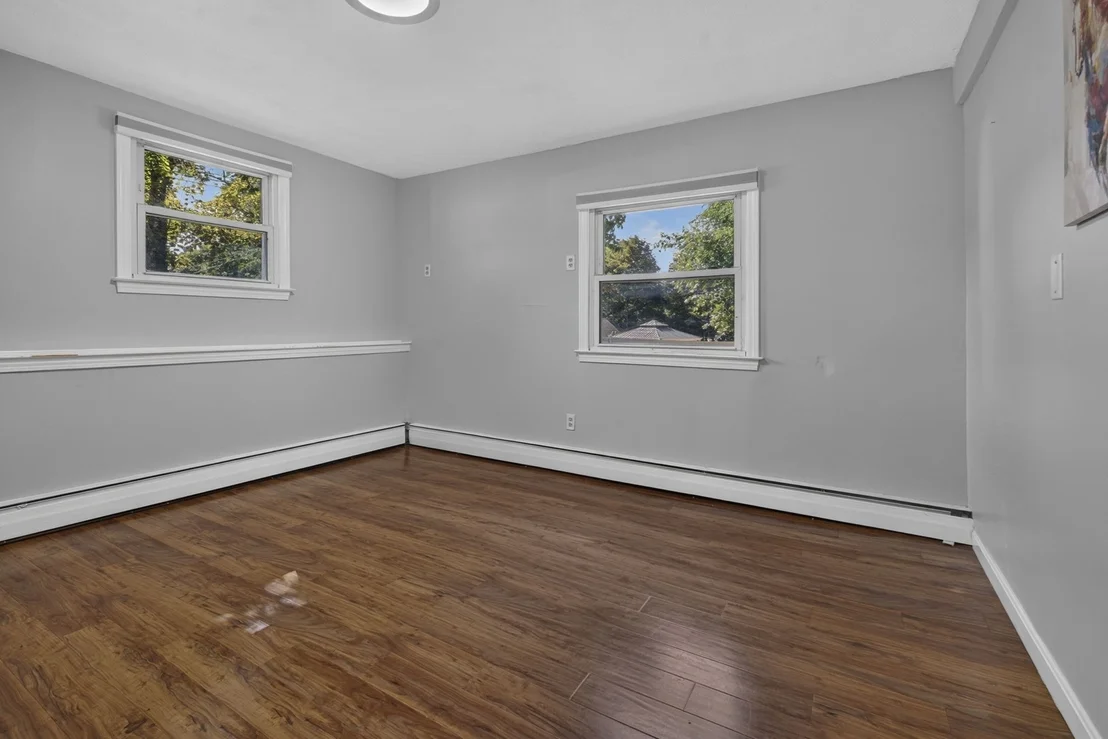 Photo of 2 Yale St
