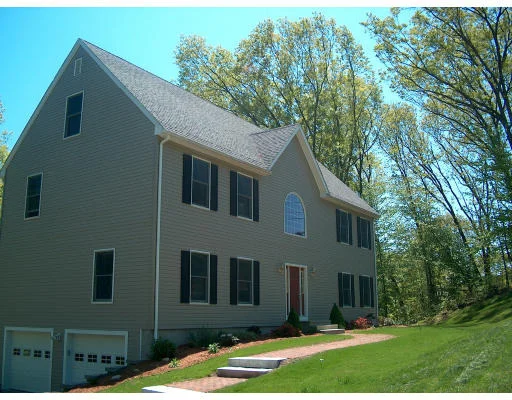 Photo of 125 Southold Road