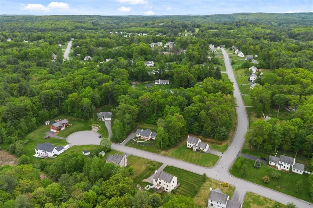Photo of 71 Fox Run Drive