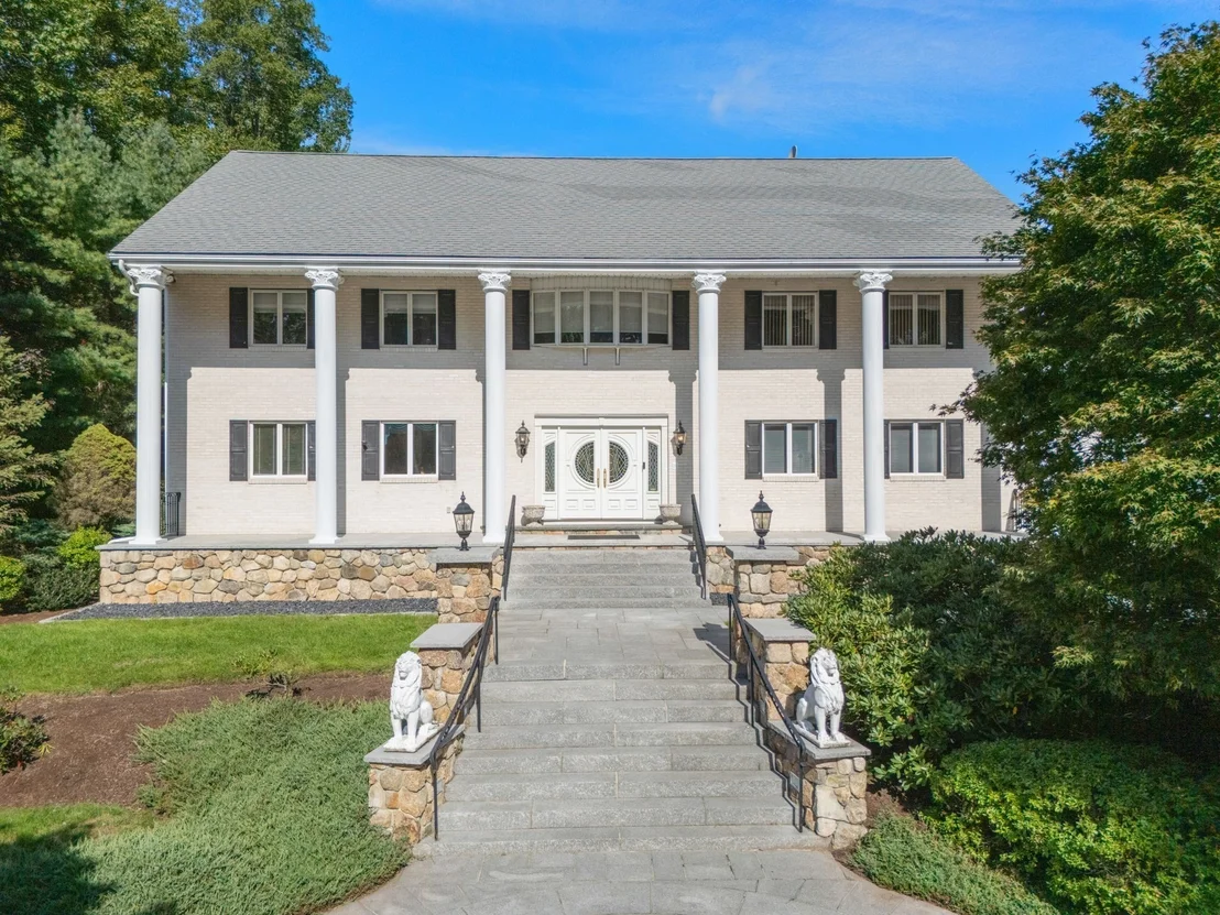 Photo of 14 Grand Hill Dr