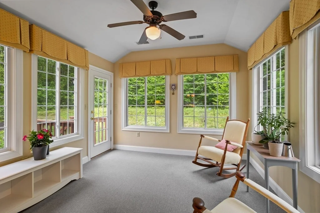 Photo of 71 Fox Run Drive