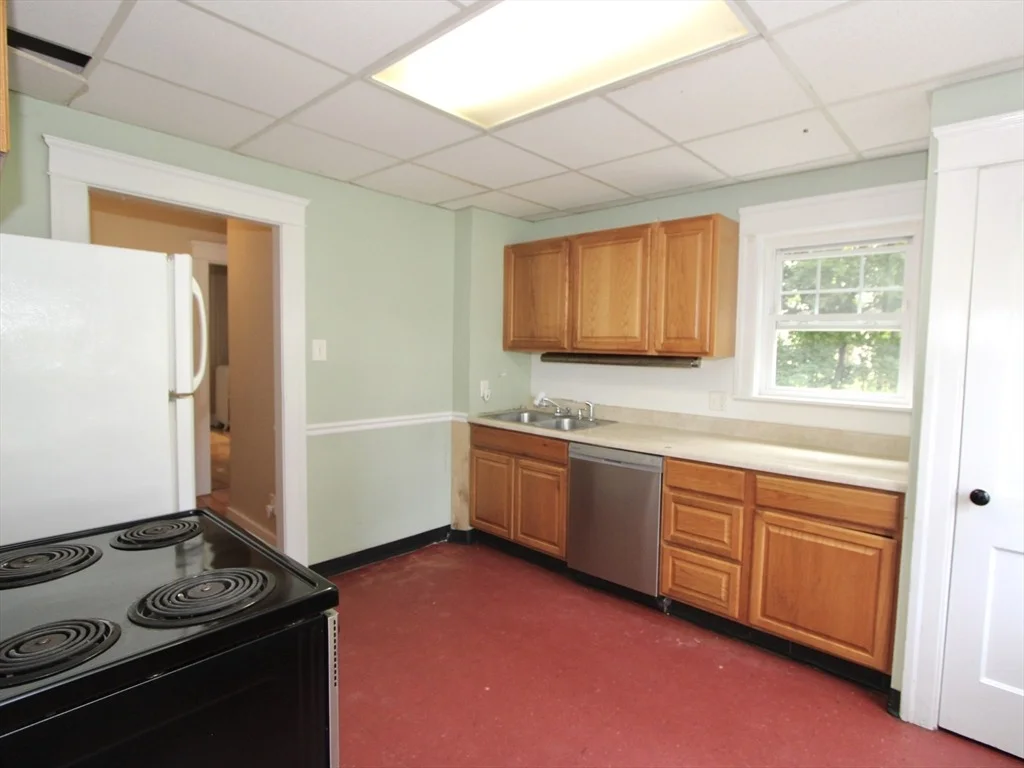 Photo of 182 Park Ave
