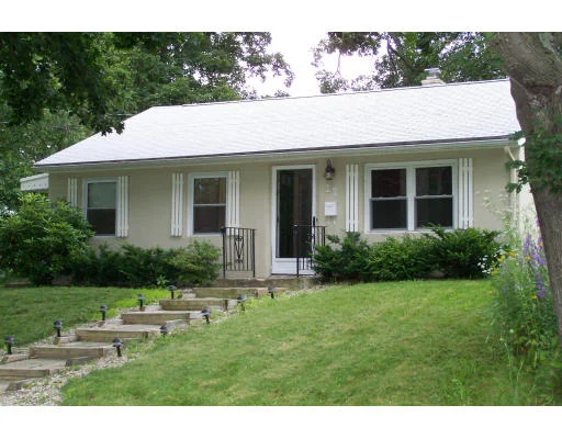 Photo of 12 Bainridge Rd
