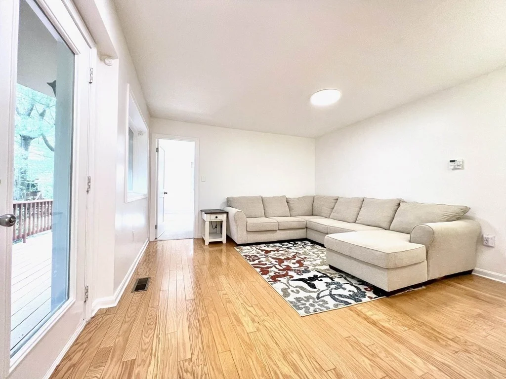 Photo of Unit 194 at 194 Captain Eames Cir