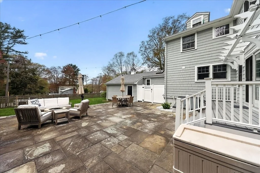 Photo of 75 Brewster Rd