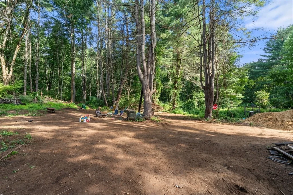 Photo of 305 Warren Rd