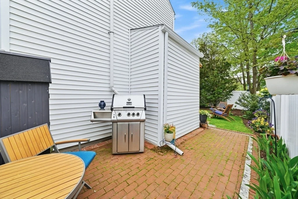 Photo of 11 Beacon St
