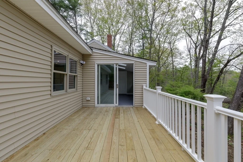 Photo of 50 Piscataqua Rd