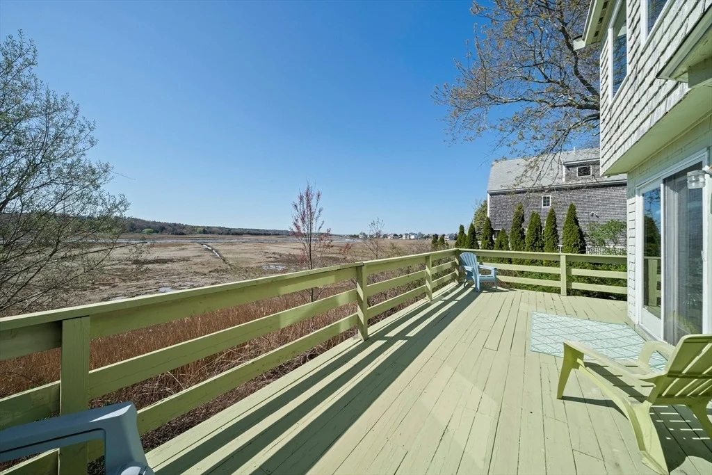 Photo of 171 Meadowview St.