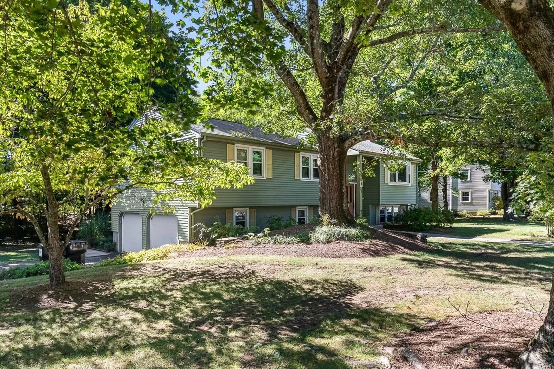 Photo of 26 Atherton Rd