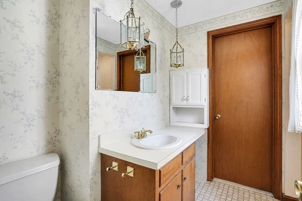 Photo of 264 Greystone Ave