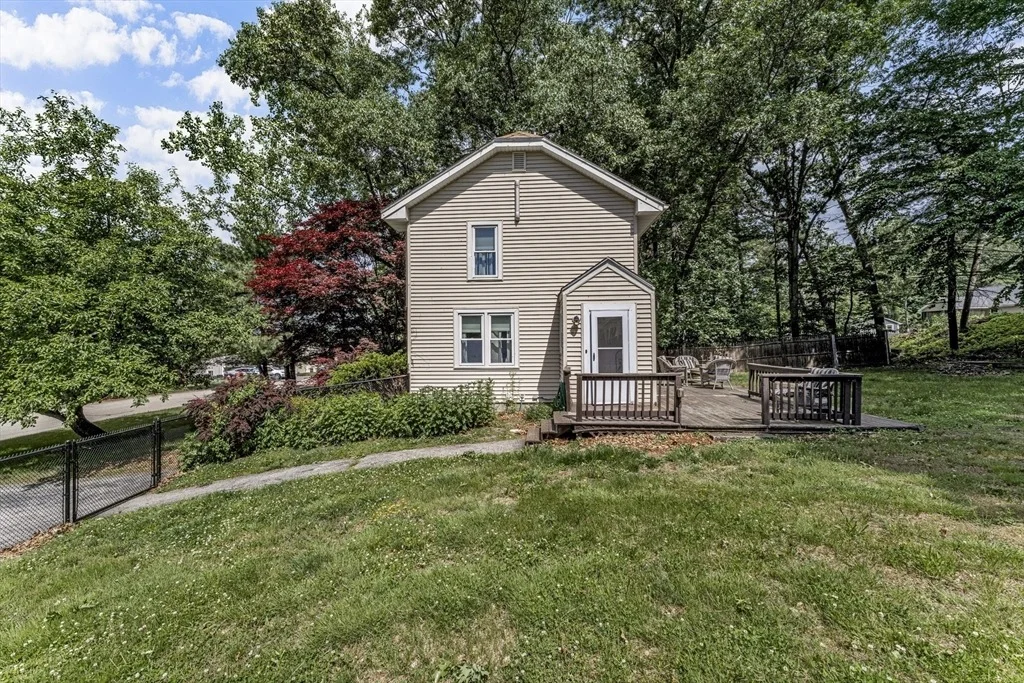 Photo of 11 Scenic Ave