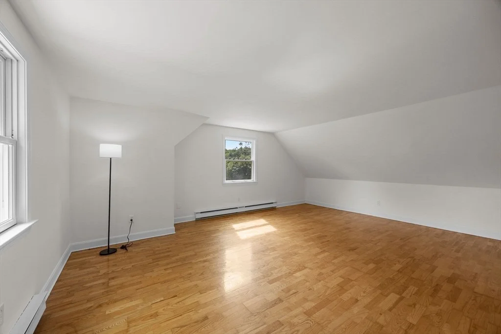 Photo of 7 Horseshoe Cir