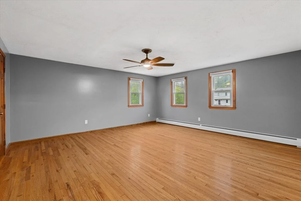 Photo of 106 Converse Dr