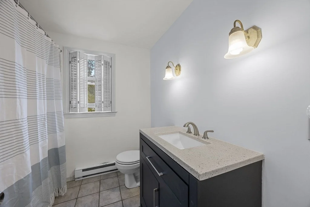 Photo of 7 Horseshoe Cir