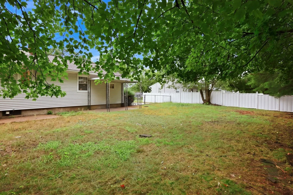 Photo of 52 Navajo Rd