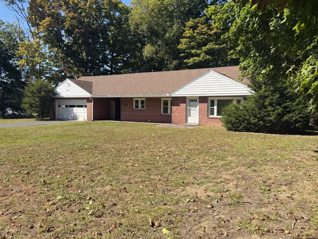 Photo of 602 Bernardston Rd