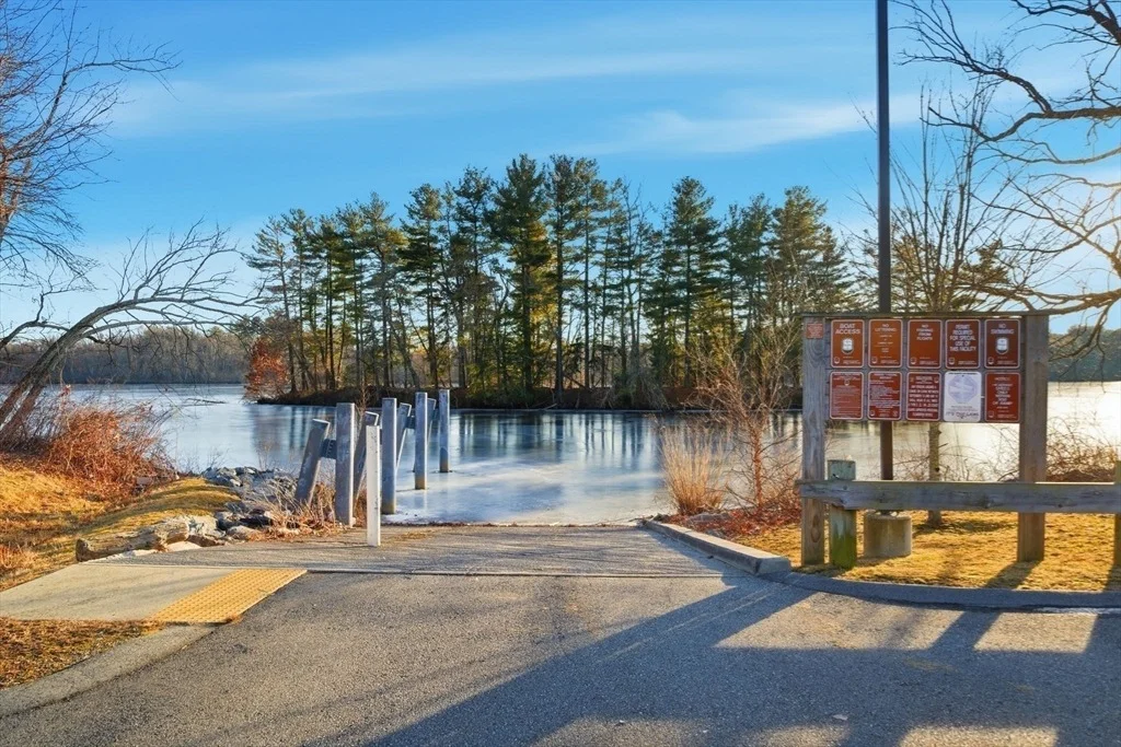 Photo of 767 Riverside Dr