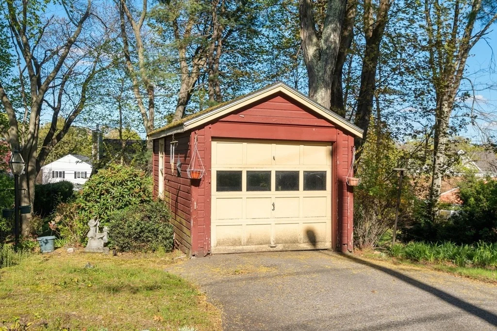 Photo of 30 Troy Ln