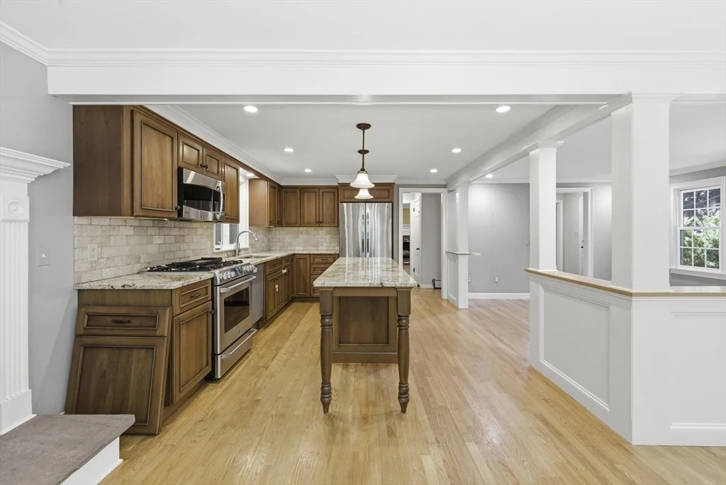 Photo of 233 Franklin Rd