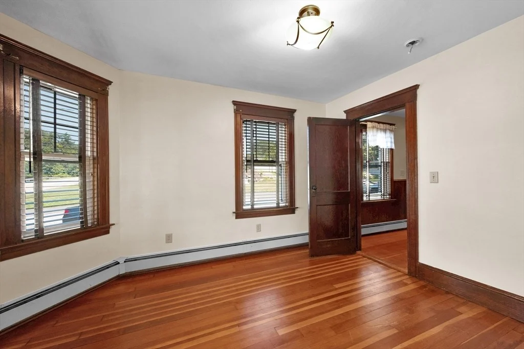 Photo of 259 Main St