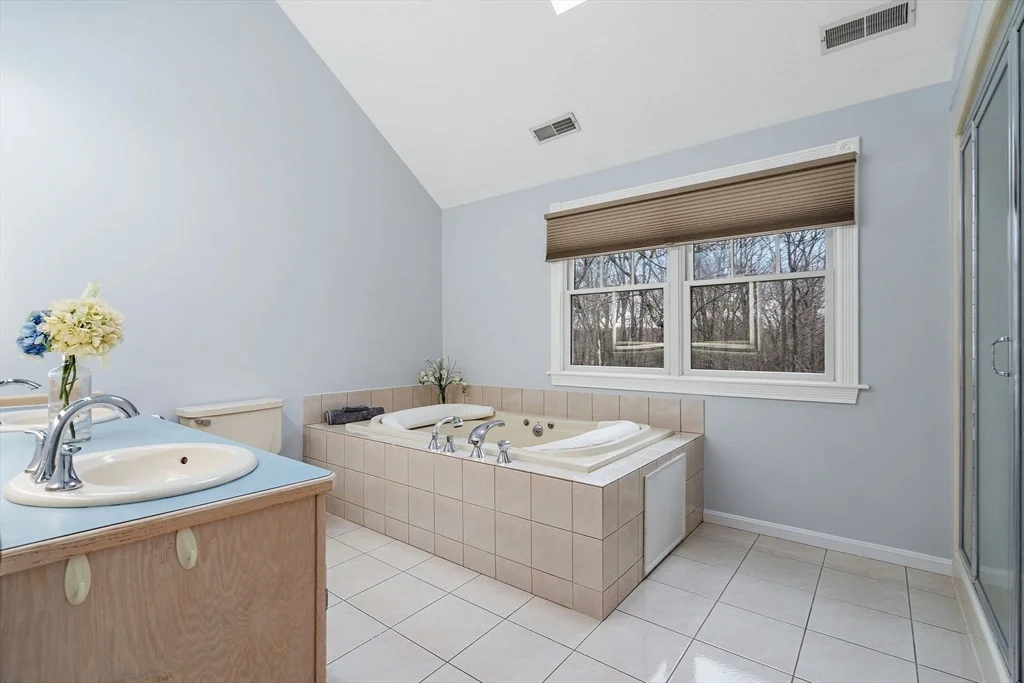 Photo of 39 Desimone Drive