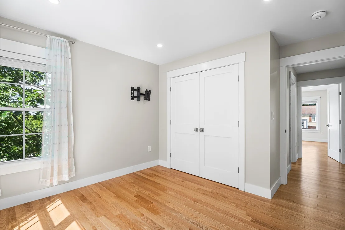 Photo of 30 Valmor St
