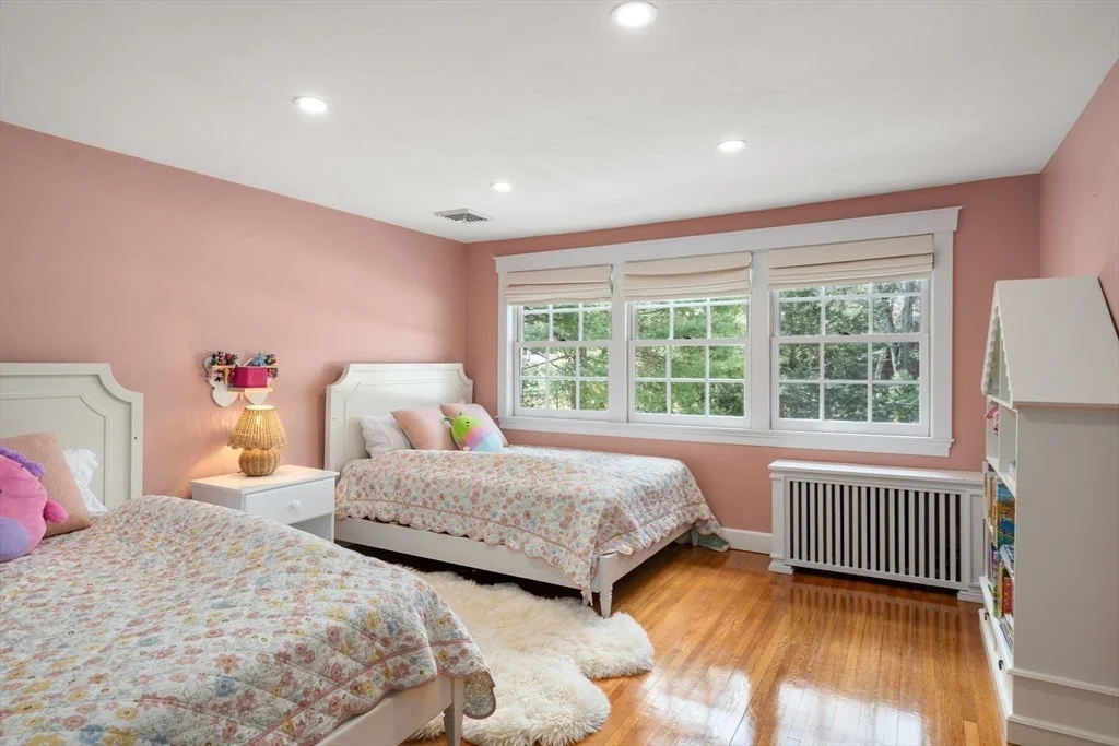 Photo of 48 Sunset Rd